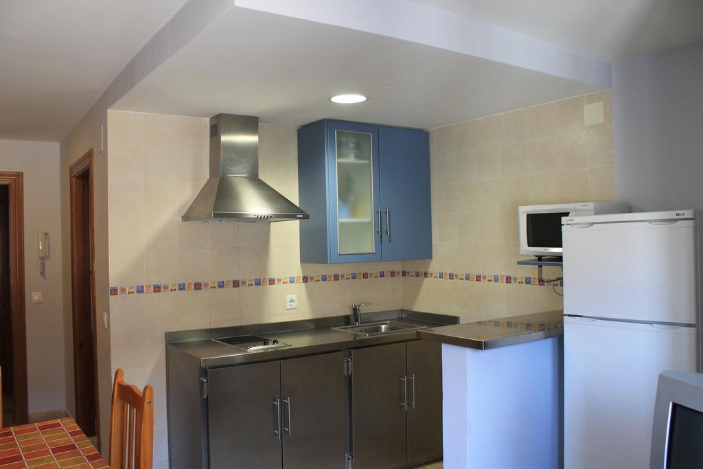 Apartamentos Turisticos Rosario Camarena de la Sierra Δωμάτιο φωτογραφία